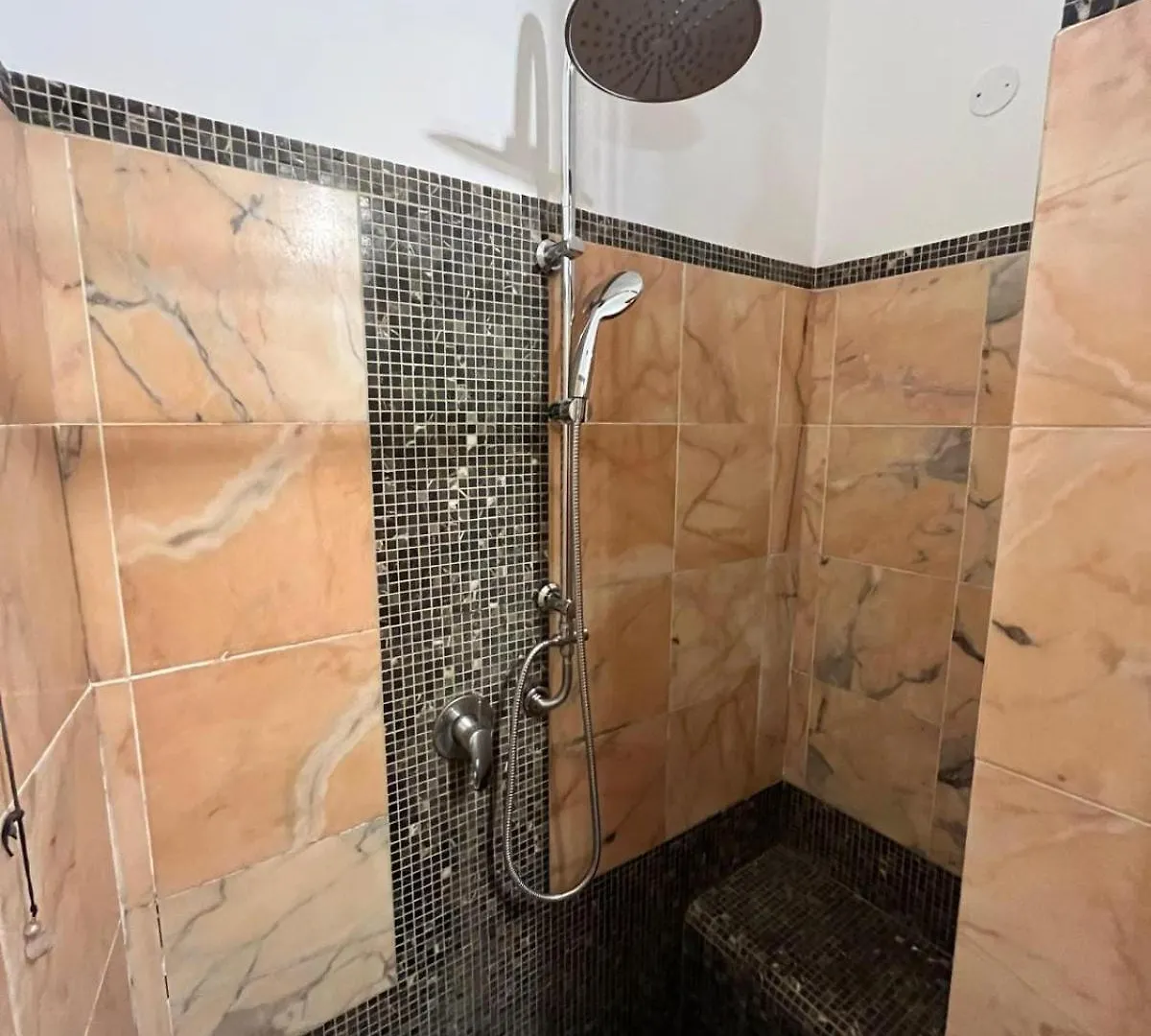 Borgo Amelia - Medieval Charm Apartment Pisa