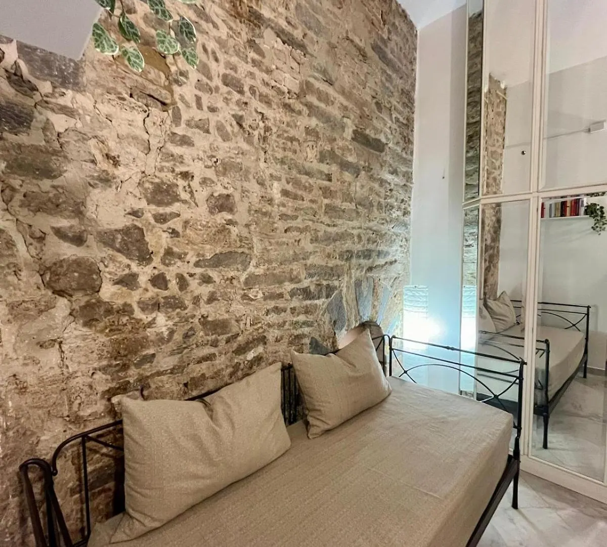 Borgo Amelia - Medieval Charm Apartment Pisa
